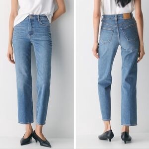 Aritzia Denim Forum Arlo High-Rise Straight Leg Light 28L Blue Jeans Size 26